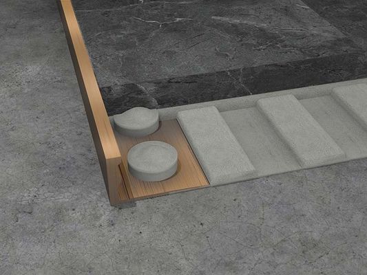 striscia di finitura 8 10mm della disposizione di acciaio inossidabile di 2.5m delle mattonelle della guarnizione a forma di L dell'angolo