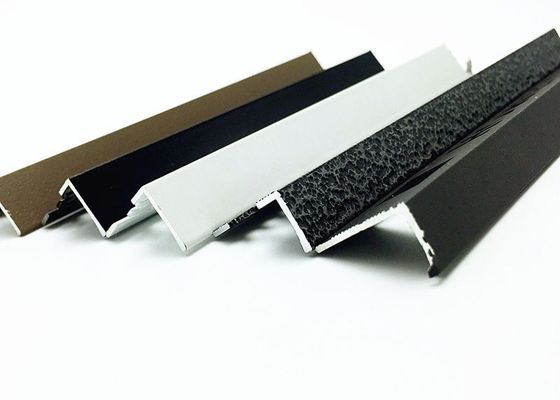 La L modella la linea di demarcazione metal-ceramica di alluminio del pavimento di Ridge Trims Profil Manufactures Aluminium del bordo delle mattonelle