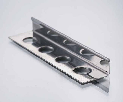 Disposizione a forma di L 2.0mm di acciaio inossidabile di profilo ceramico