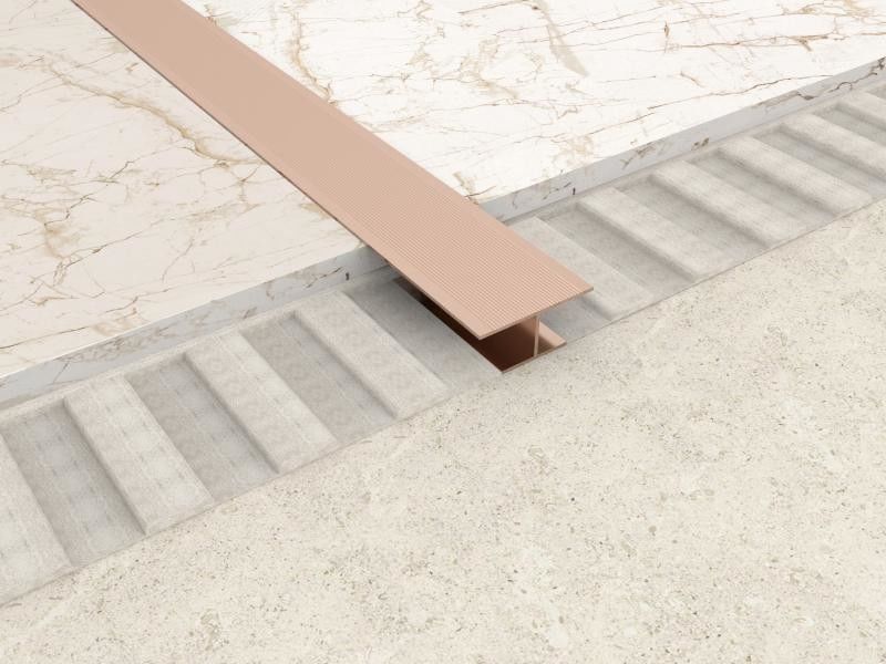 Le strisce di alluminio piane della sezione sottile di Z hanno anodizzato il di alluminio sottile di alluminio
