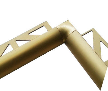 Le mattonelle di alluminio rotonde sistemano i colori metallici dell'alta della corrosione di resistenza delle scale colla all'aperto del silicone
