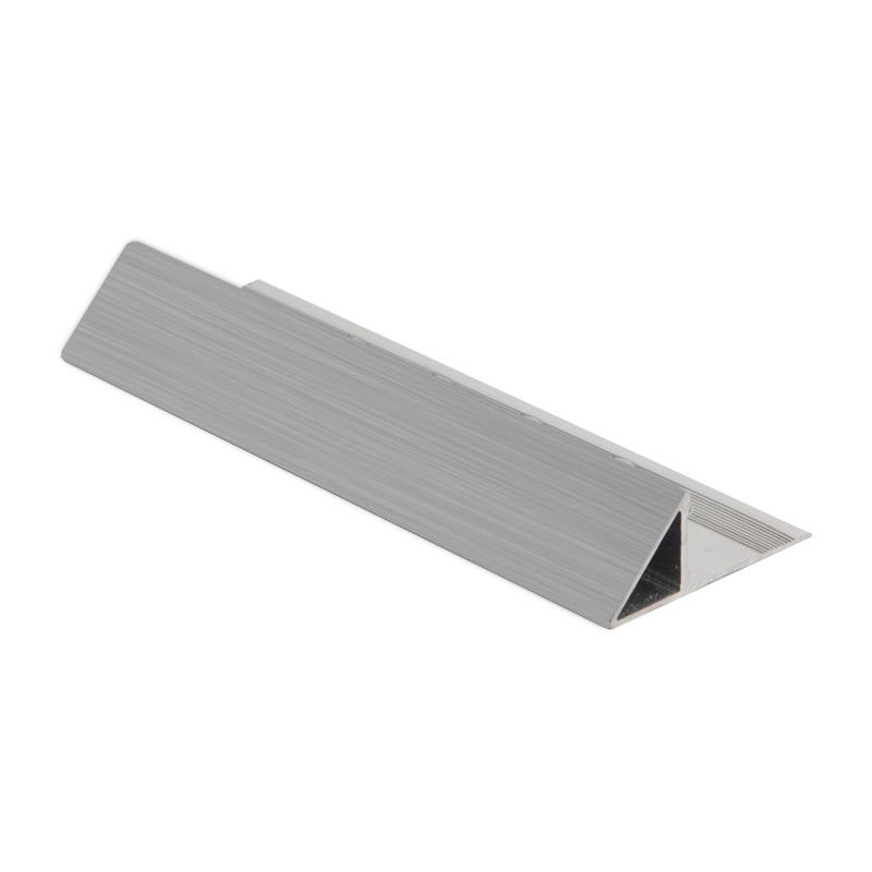 Le mattonelle di alluminio del bordo del quadrato delle mattonelle del triangolo della disposizione di alluminio dell'angolo sistemano la disposizione delle mattonelle di Chrome