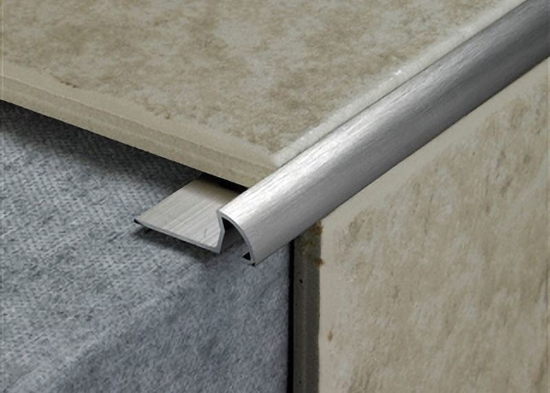 Strisce di metallo interne intorno alla disposizione di alluminio d'angolo del bordo dello specchio della piastrella per pavimento ceramica