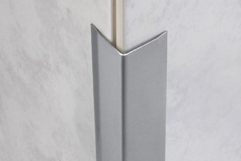 Il bordo di alluminio delle mattonelle di profilo sistema la disposizione di bordo d'angolo ceramica delle mattonelle di profili di alluminio dell'estrusione