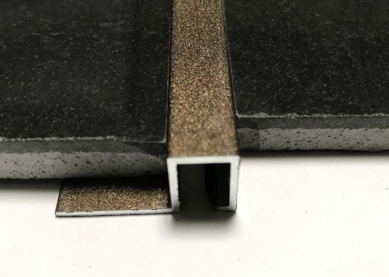 L'angolo ceramico delle mattonelle del bordo di alluminio dell'angolo piastrella la decorazione di alluminio della disposizione della piastrella di ceramica di profilo