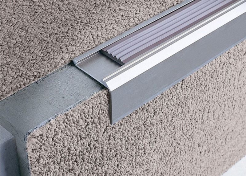 Strisce di bordo di alluminio del tappeto della scala di Grace Surface Aluminum Carpet Trim