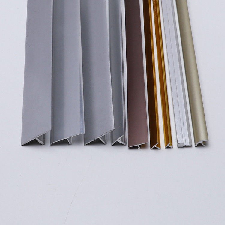 Le mattonelle di alluminio d'anodizzazione di alluminio del bordo del quadrato dell'oro sistemano la forma di T